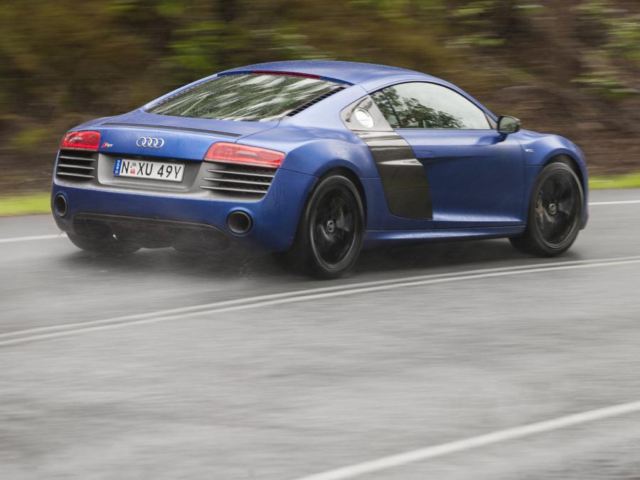  Audi R8 V10 Plus 2013 года  (AU) (фото 22 из 25)